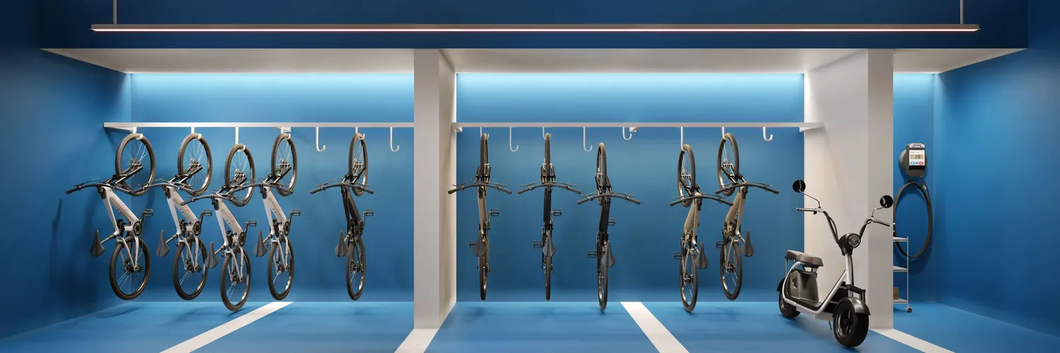 Bicicletário com suportes de parede e vaga para patinete